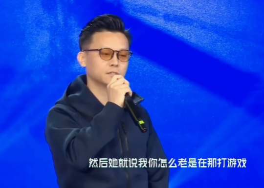 CSGO玉麒麟自曝被儿子带入坑 初体验Rush B 先给队友发火蛇(图3)