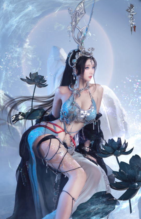 蛇系COS天花板有多绝？逆水寒玩家齐齐要求被“盘”(图3)